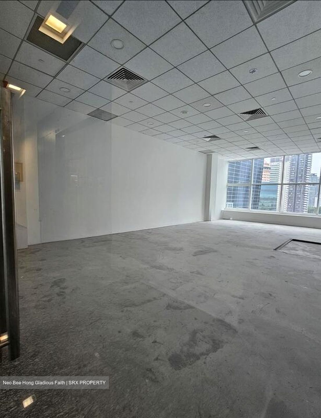 SQUARE 2 (D11), Retail #512717041